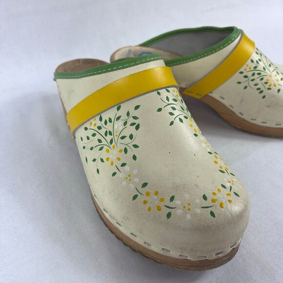 Vintage Swedish Hand Painted Leather and Wood Clogs Size 36 - Picture 2 of 4